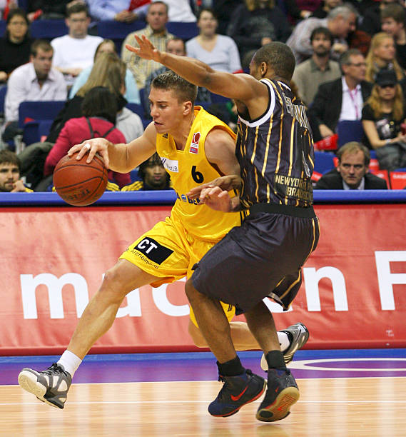 防守路线的 防守路线的